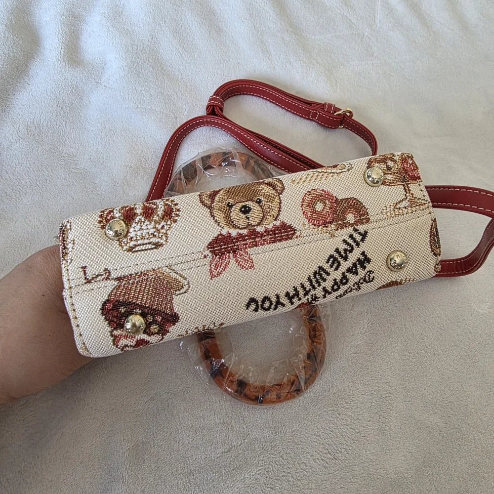 Henney Bear London adorable crossbody